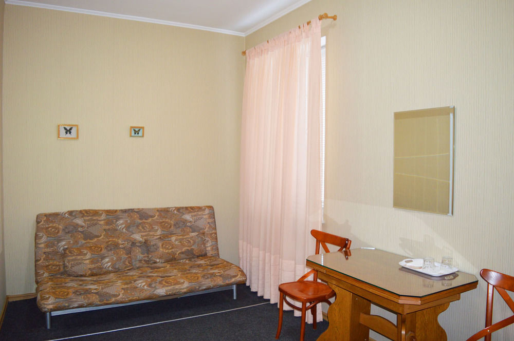 Mini Chisinau Hotel Dış mekan fotoğraf